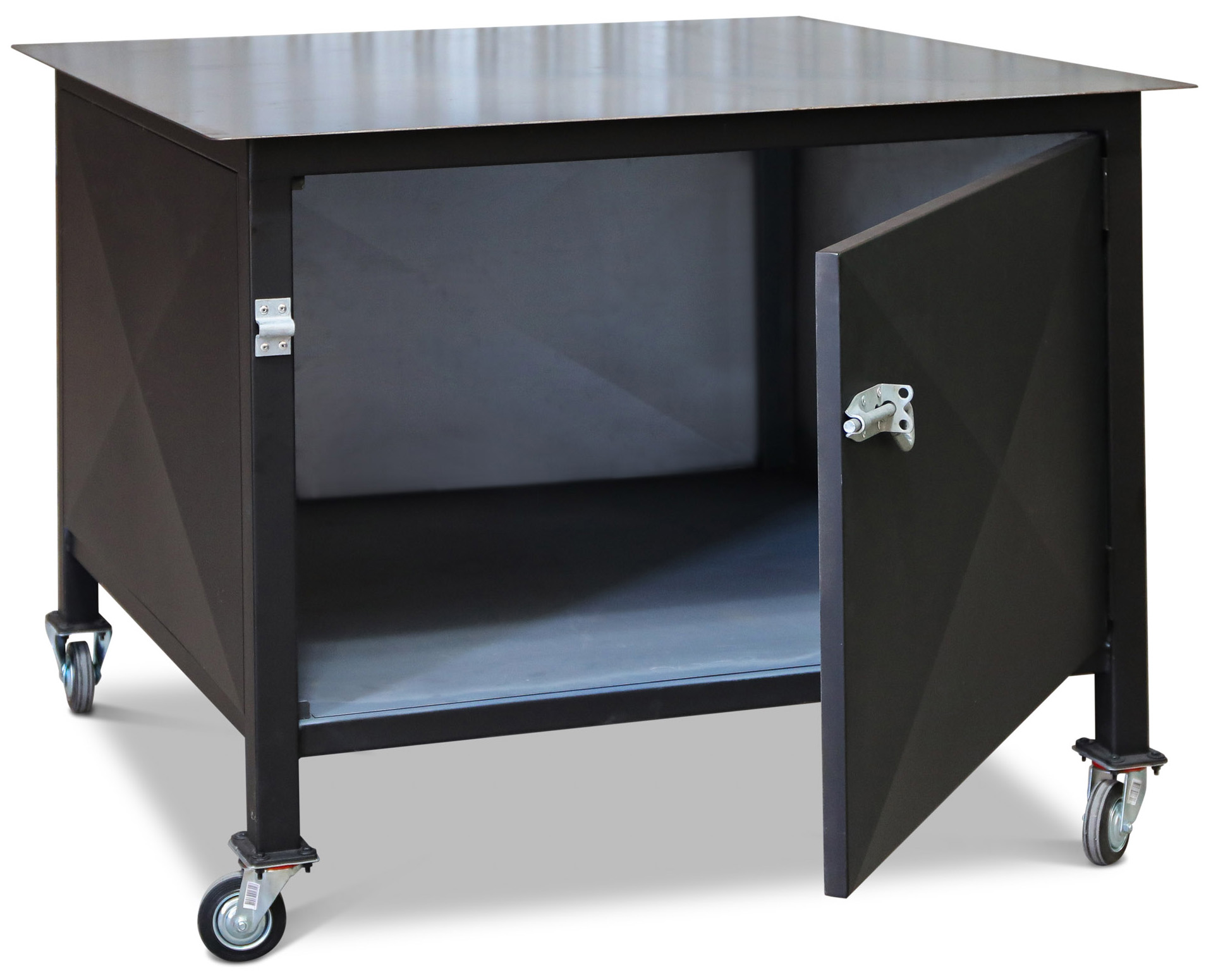 Workbenches.20220325.LR007
